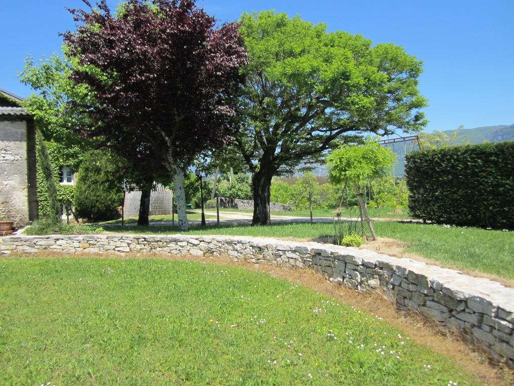 Gite De Fontepaisse Saint-Jean-en-Royans Exteriér fotografie